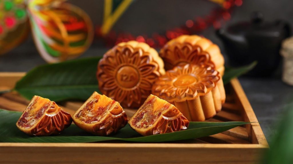 Vận Chuyển Bánh Trung Thu Từ Hà Nội Đến London Dịp Lễ 2/9